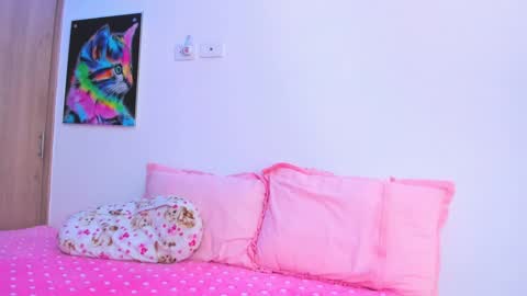 Snapshot of redski77 chatting on February 6, 2025, 9:11 am redski77 online show from February 6, 2025, 9:11 am