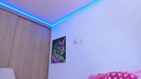 Snapshot of redski77 chatting on February 25, 2025, 9:31 am redski77 online show from February 25, 2025, 9:31 am