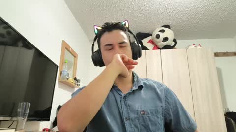 Snapshot of redsoul951869 chatting on September 15, 2025, 11:27 pm RedsoulReaver online show from September 15, 2025, 11:27 pm