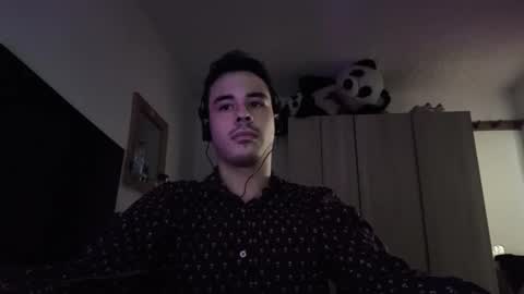 Snapshot of redsoul951869 chatting on September 17, 2025, 7:37 pm RedsoulReaver online show from September 17, 2025, 7:37 pm