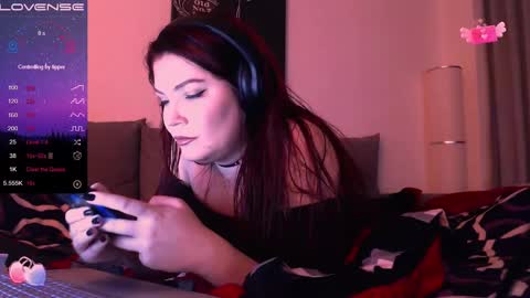 Snapshot of redyari chatting on January 31, 2025, 10:42 pm Red online show from January 31, 2025, 10:42 pm