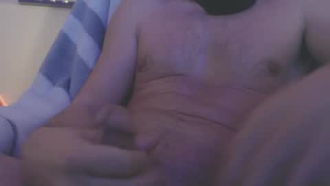 reebeez90 online show from February 7, 2025, 12:09 am