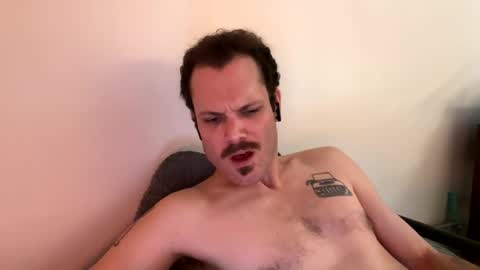 Snapshot of reed_thomas chatting on January 5, 2025, 12:52 am Reed Thomas online show from January 5, 2025, 12:52 am