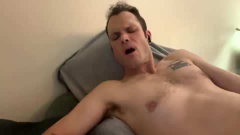 Snapshot of reed_thomas chatting on December 3, 2025, 6:32 am Reed Thomas online show from December 3, 2025, 6:32 am