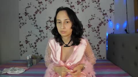 Snapshot of reginamoon12 chatting on February 1, 2025, 1:41 pm Alisa online show from February 1, 2025, 1:41 pm