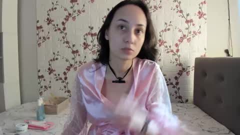 Snapshot of reginamoon12 chatting on February 24, 2025, 10:15 am Alisa online show from February 24, 2025, 10:15 am