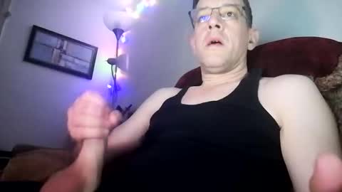 Snapshot of regularguy20 chatting on November 29, 2025, 9:23 am regularguy20 online show from November 29, 2025, 9:23 am