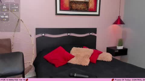Snapshot of renataruiz_rr chatting on March 4, 2025, 3:04 pm online show from March 4, 2025, 3:04 pm