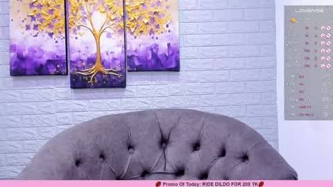 Snapshot of renataruiz_rr chatting on March 6, 2025, 3:13 pm online show from March 6, 2025, 3:13 pm