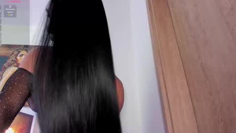 Renata. online show from November 3, 2025, 1:34 pm