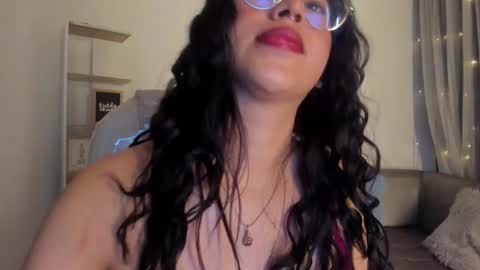 Snapshot of renaxi_smith chatting on February 21, 2025, 11:10 pm renaxi_smith online show from February 21, 2025, 11:10 pm