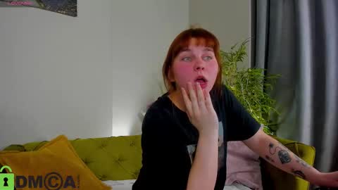 Snapshot of rene_shine chatting on November 30, 2025, 5:39 pm rene_shine online show from November 30, 2025, 5:39 pm