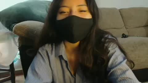 Snapshot of reni_tendress chatting on October 7, 2025, 4:59 pm reni_tendress online show from October 7, 2025, 4:59 pm