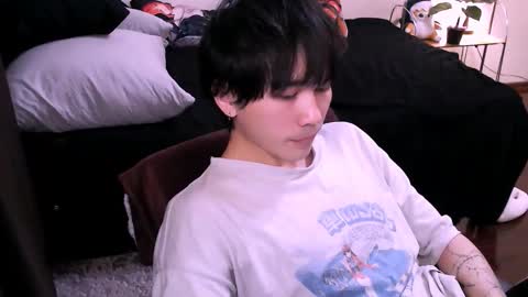 rennuts online show from November 19, 2025, 3:12 pm