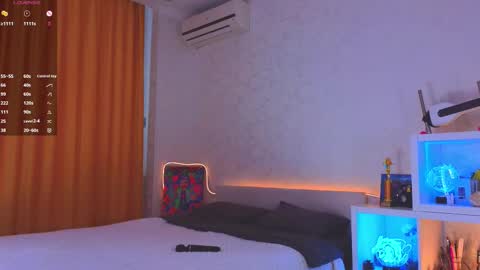 renochka online show from November 9, 2025, 7:17 am