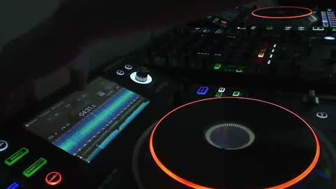 Snapshot of reticuli chatting on September 18, 2025, 10:45 pm GearPorn online show from September 18, 2025, 10:45 pm