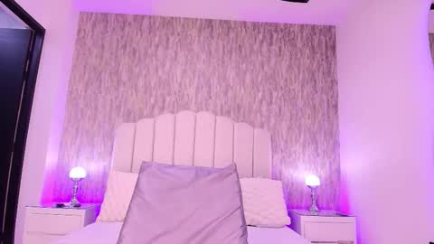 Snapshot of reven_lilith chatting on November 21, 2025, 3:16 am REVEN online show from November 21, 2025, 3:16 am