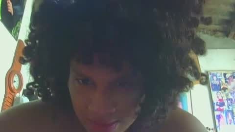 Snapshot of reylunaxxx chatting on October 1, 2025, 4:02 pm REYHOT online show from October 1, 2025, 4:02 pm