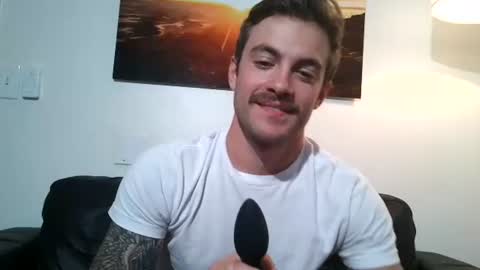 Snapshot of rguy114 chatting on November 10, 2025, 6:18 pm Ryan online show from November 10, 2025, 6:18 pm