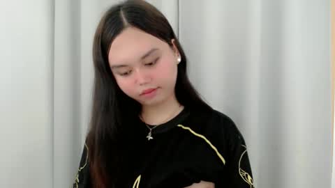 rhianne_fuckdoll online show from November 19, 2025, 7:25 pm