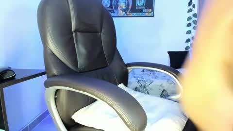 Snapshot of riancum chatting on February 19, 2025, 6:11 am juan online show from February 19, 2025, 6:11 am