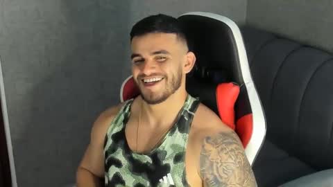 ricardogonzalez666 online show from December 31, 2024, 1:47 am