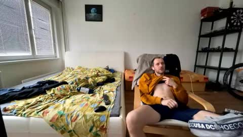 ricciardio online show from October 11, 2025, 12:04 pm