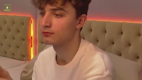 Snapshot of richard_steele_hot chatting on November 6, 2025, 3:24 pm Richard online show from November 6, 2025, 3:24 pm