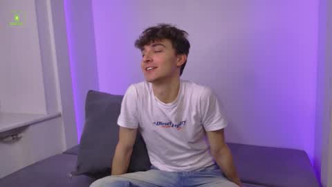 Snapshot of richard_steele_hot chatting on November 24, 2025, 3:34 pm Richard online show from November 24, 2025, 3:34 pm