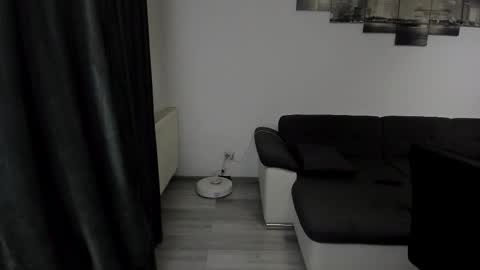 RichardDarell online show from November 13, 2025, 6:23 am