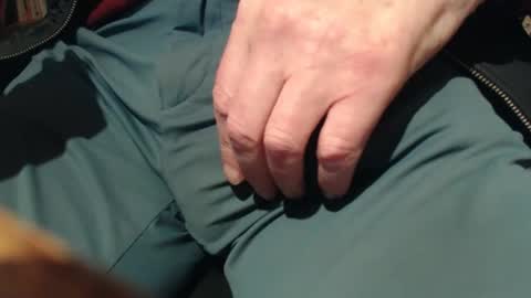 Snapshot of richarder7 chatting on December 4, 2025, 5:32 pm richarder7 online show from December 4, 2025, 5:32 pm