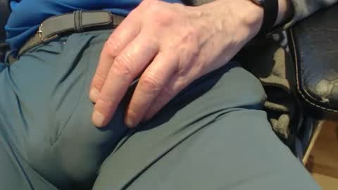 Snapshot of richarder7 chatting on December 14, 2025, 3:28 pm richarder7 online show from December 14, 2025, 3:28 pm