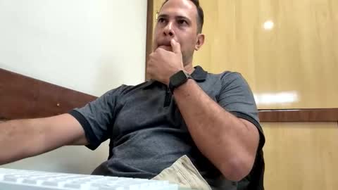 Rick Arian online show from December 1, 2025, 3:17 pm