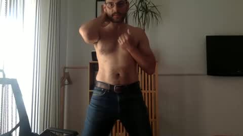 Snapshot of rickcamman chatting on February 6, 2025, 8:50 am Rick online show from February 6, 2025, 8:50 am