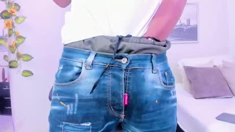 Ricky  online show from November 4, 2025, 9:25 pm