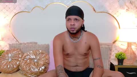 Snapshot of rickyandsharlot chatting on September 28, 2025, 3:23 am rickyandsharlot online show from September 28, 2025, 3:23 am