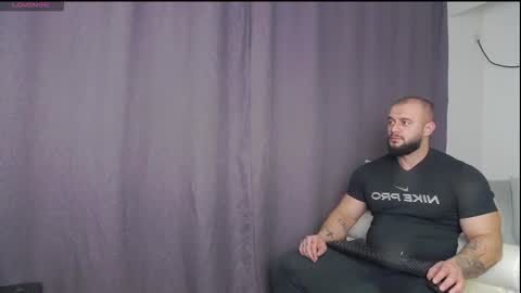 Snapshot of rickymiami1 chatting on November 24, 2025, 6:29 pm rickymiami1 online show from November 24, 2025, 6:29 pm