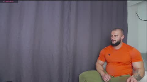 Snapshot of rickymiami1 chatting on November 26, 2025, 6:42 pm rickymiami1 online show from November 26, 2025, 6:42 pm