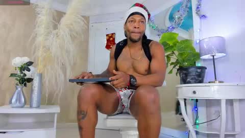 Snapshot of ricobrown777 chatting on December 15, 2025, 4:39 am RicoBrowm online show from December 15, 2025, 4:39 am