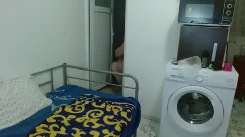 Ridemeraf online show from February 17, 2025, 9:52 pm