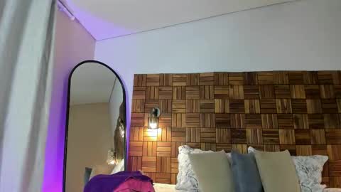 Sara online show from November 26, 2025, 10:16 am