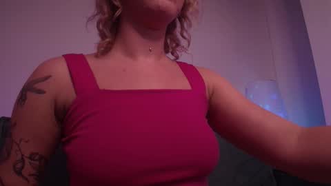 Rika online show from February 7, 2025, 11:01 am