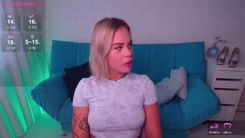 Rika online show from September 17, 2025, 6:37 am