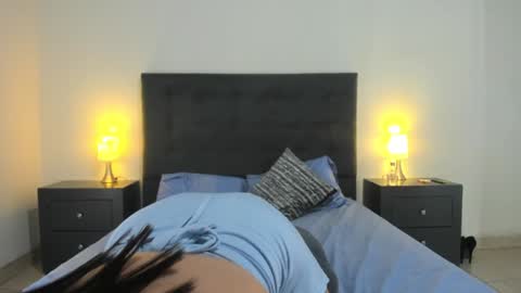 Snapshot of riley_skye_ chatting on December 2, 2024, 4:31 am RAILEY online show from December 2, 2024, 4:31 am