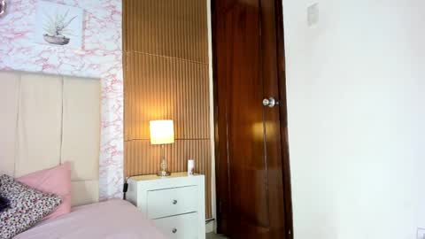 Snapshot of riley_skye_ chatting on February 10, 2025, 7:26 am RAILEY online show from February 10, 2025, 7:26 am