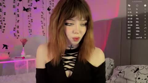 Snapshot of riley_vice chatting on November 23, 2025, 8:25 am Sofia online show from November 23, 2025, 8:25 am