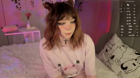 Snapshot of riley_vice chatting on November 24, 2025, 8:36 am Sofia online show from November 24, 2025, 8:36 am