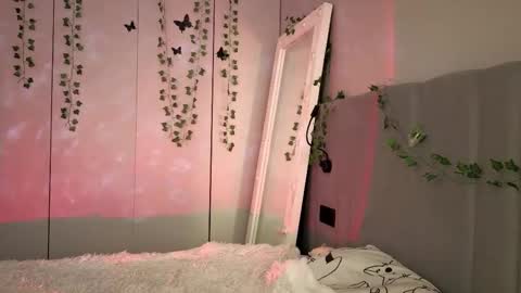 Snapshot of riley_vice chatting on December 14, 2025, 8:30 am Sofia online show from December 14, 2025, 8:30 am