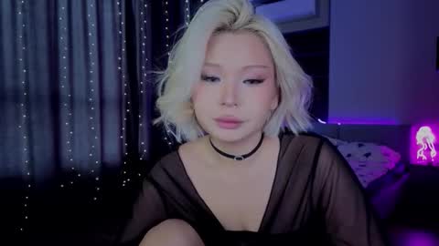 rileymee online show from November 20, 2025, 3:18 am
