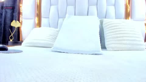 Snapshot of rileysweett chatting on October 28, 2025, 12:09 pm Riley online show from October 28, 2025, 12:09 pm